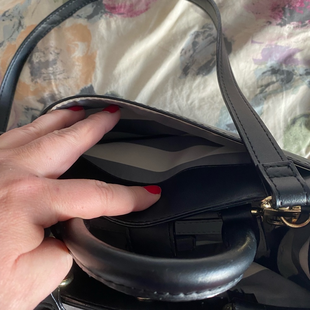 Kate Landry handbag with removable crossbody strap - Picture 5 of 10